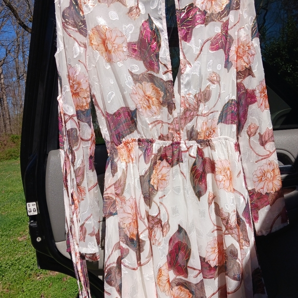 Selfie Leslie Dress - Picture 11 of 13